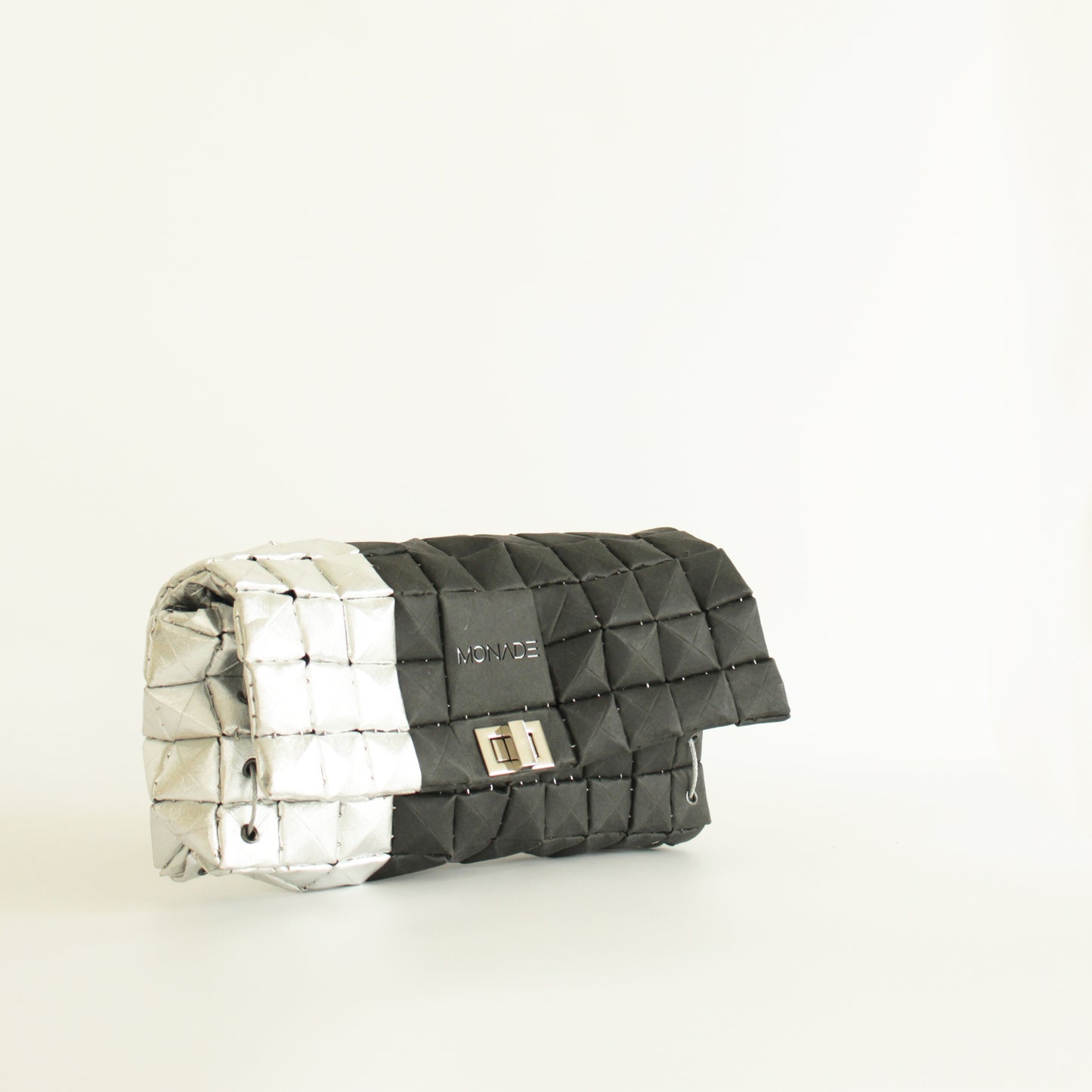 POUCH BAG DUO BLACK & SILVER