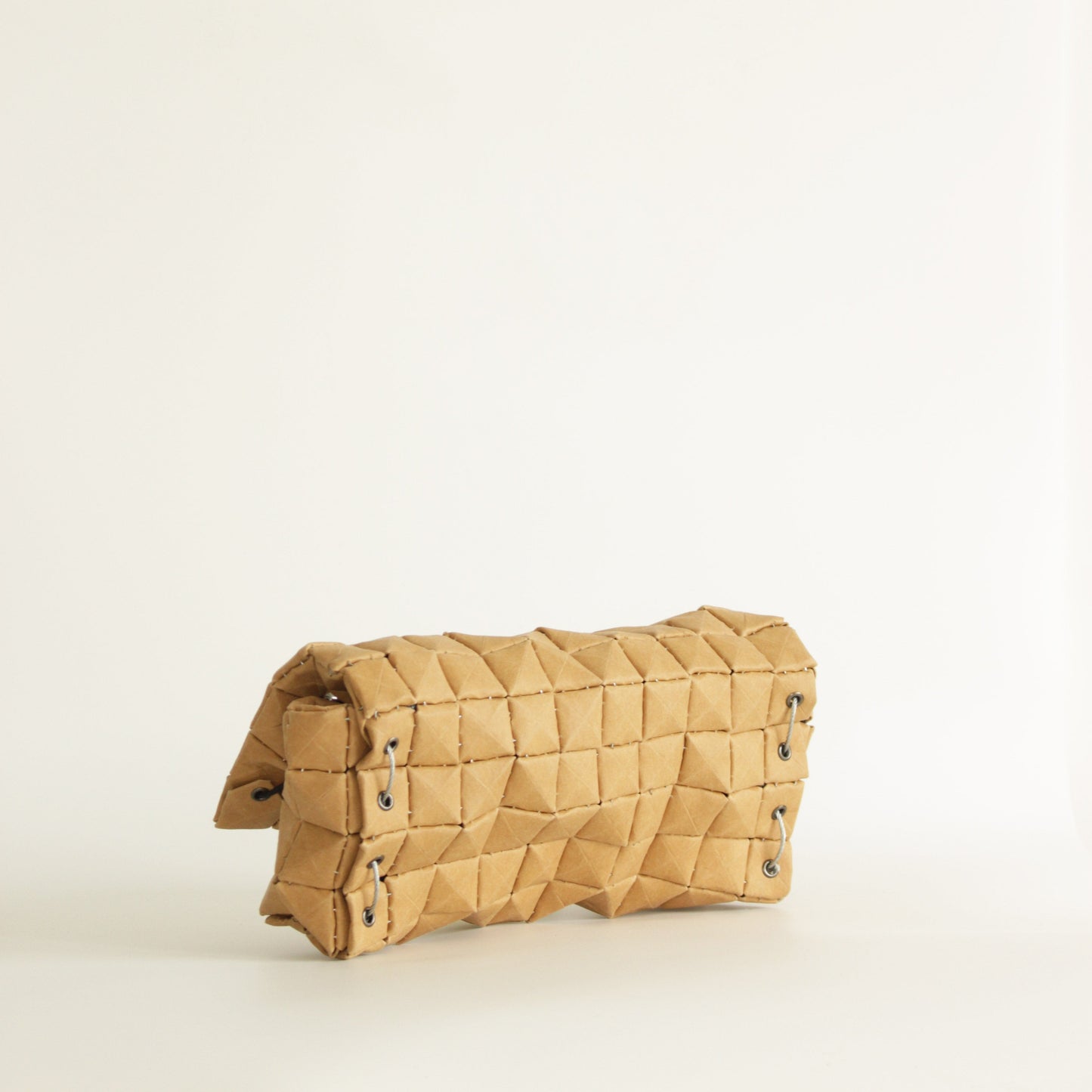 POUCH BAG MATTE DUNE