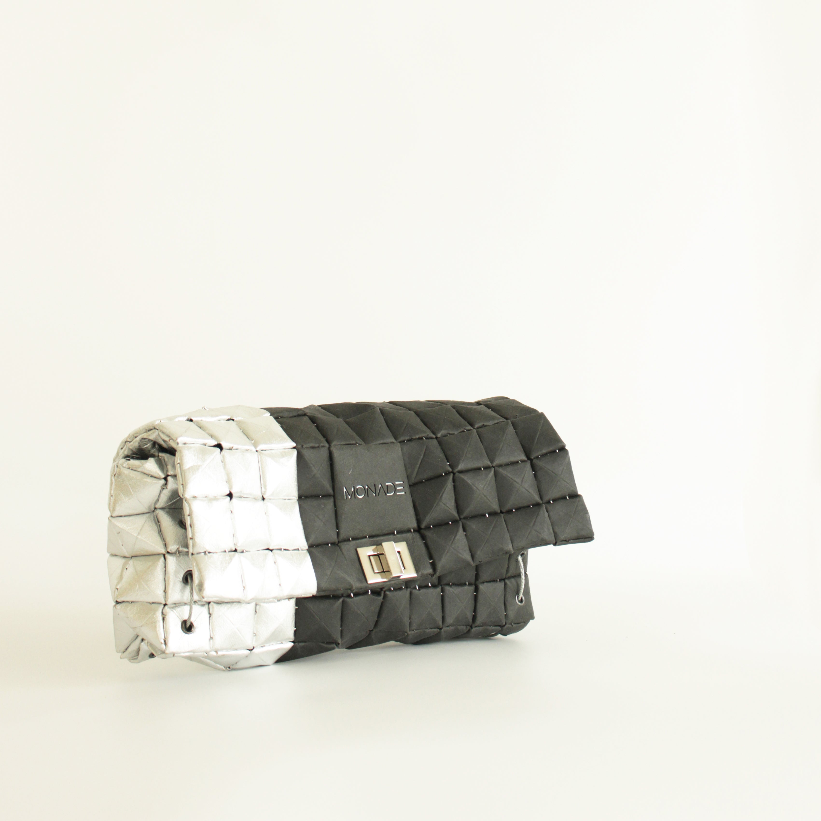POUCH BAG DUO BLACK & SILVER