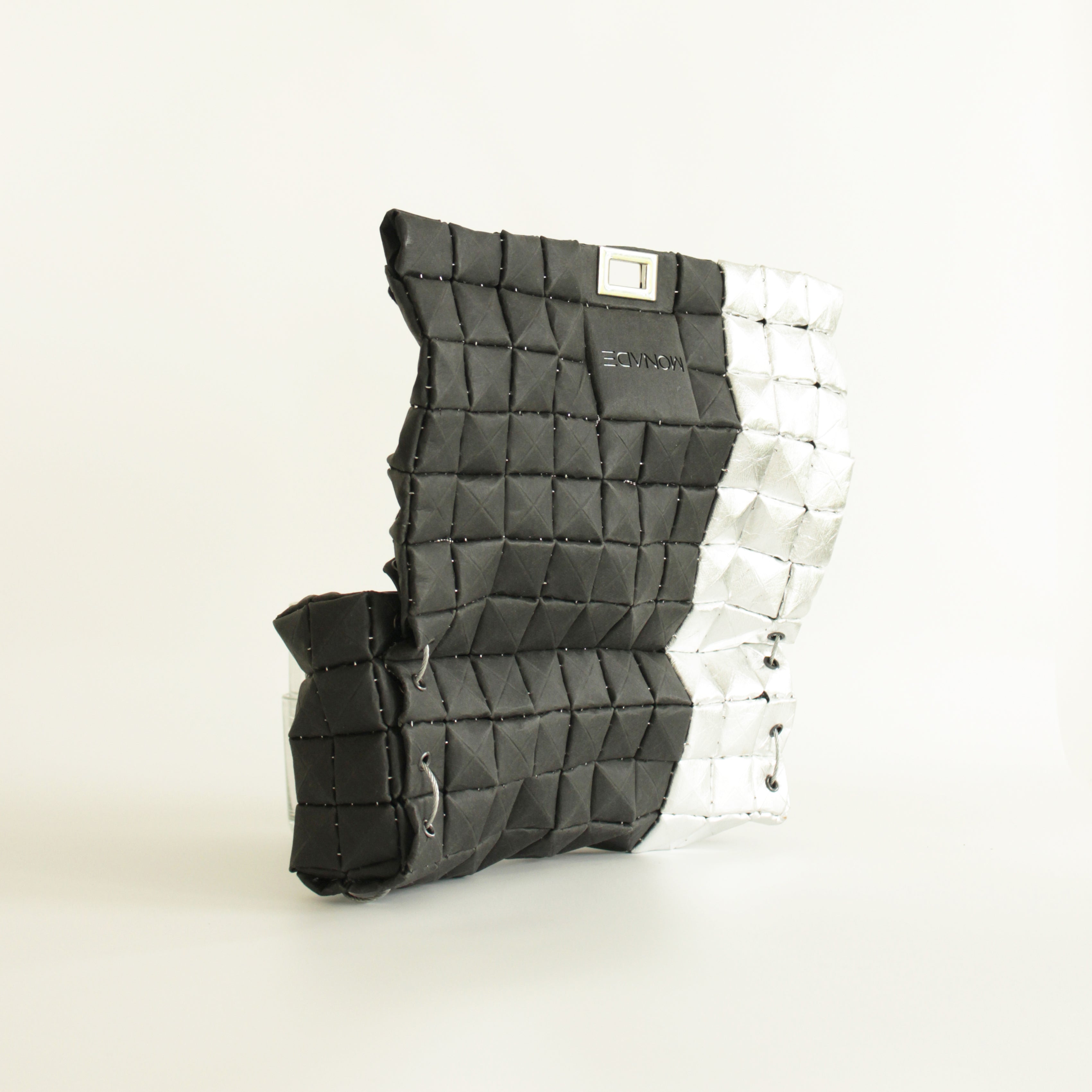 POUCH BAG DUO BLACK & SILVER