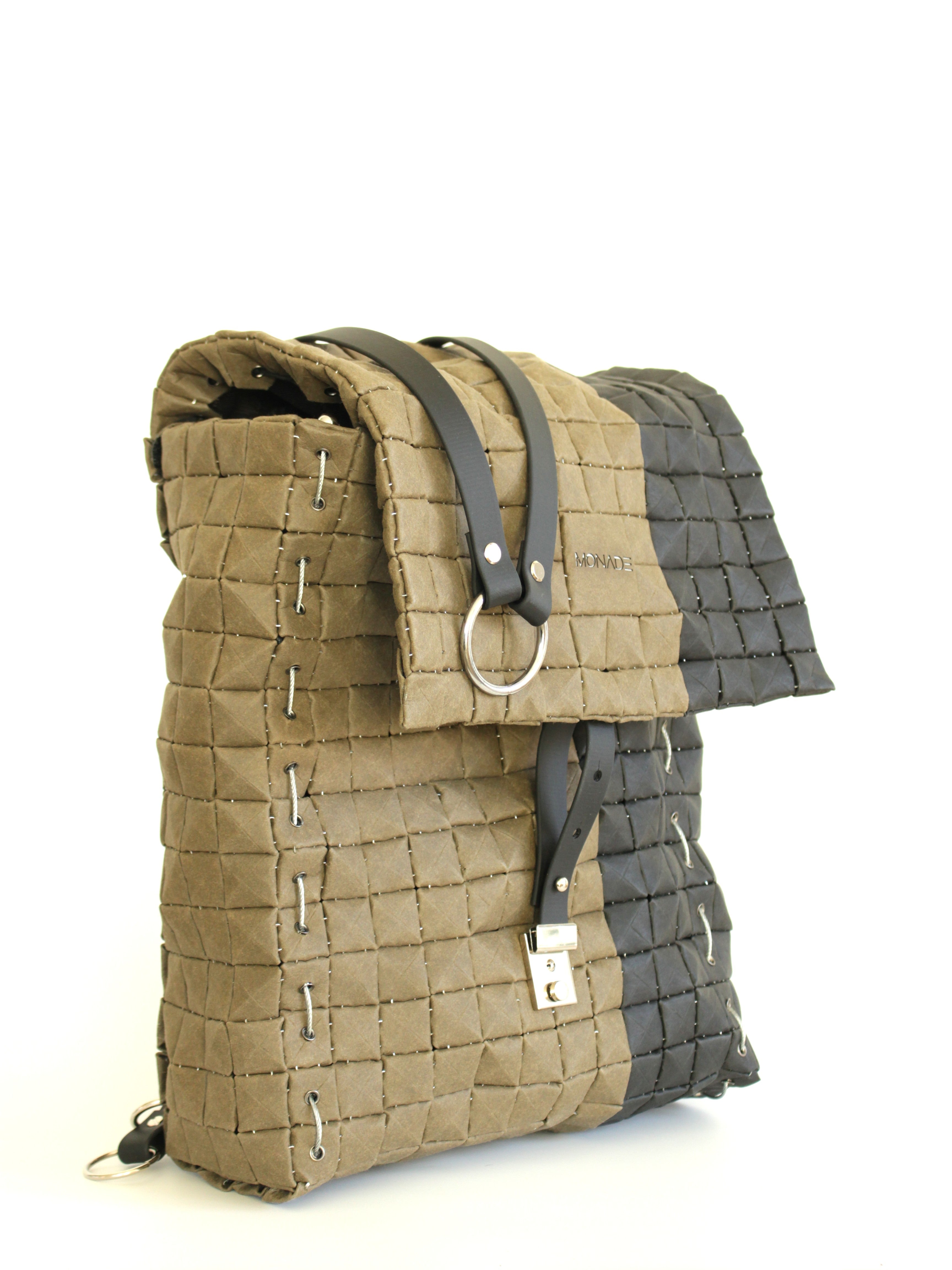 BACKPACK LARGE LOAM & BLACK