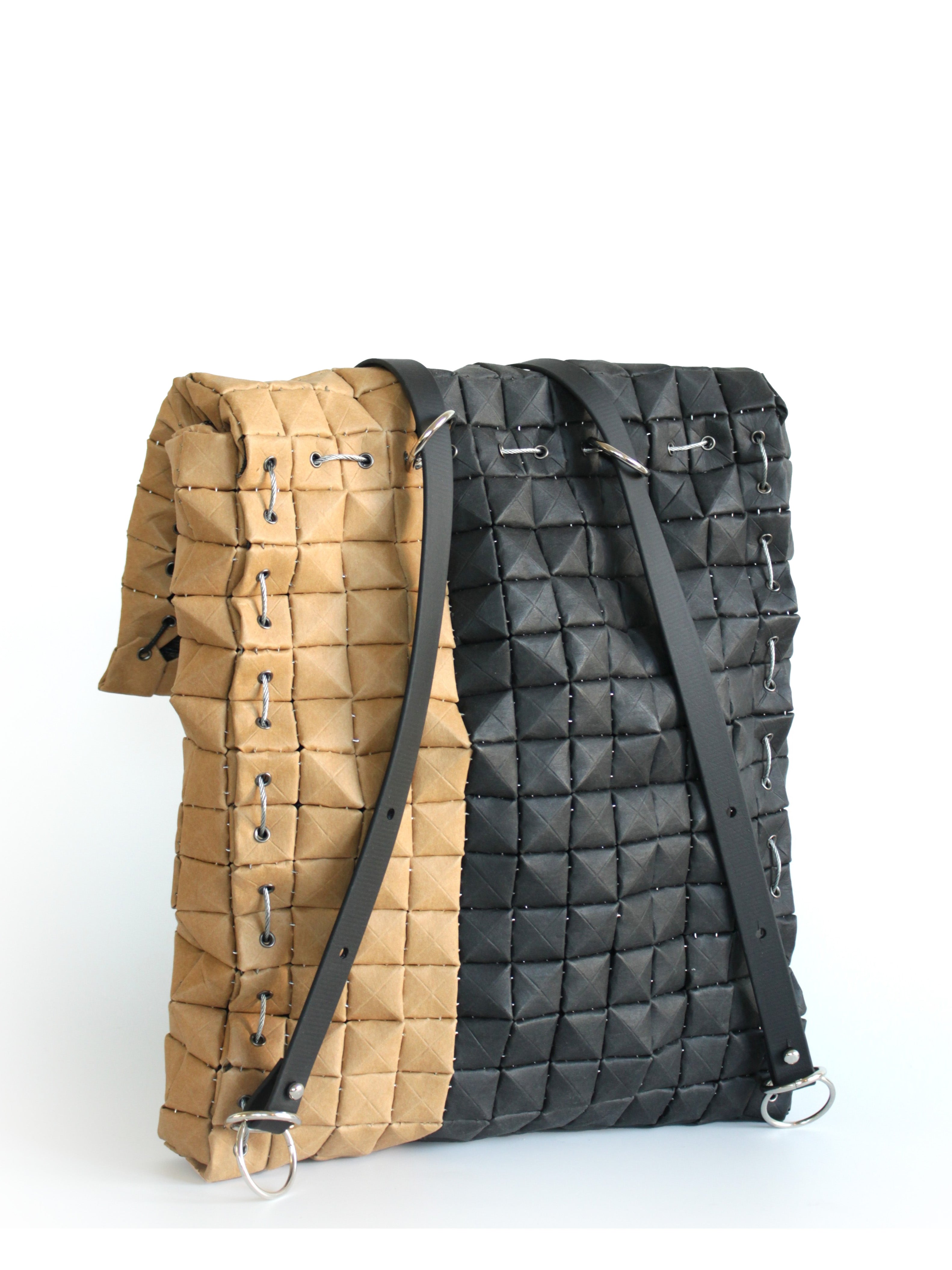 BACKPACK REGULAR BLACK & DUNE