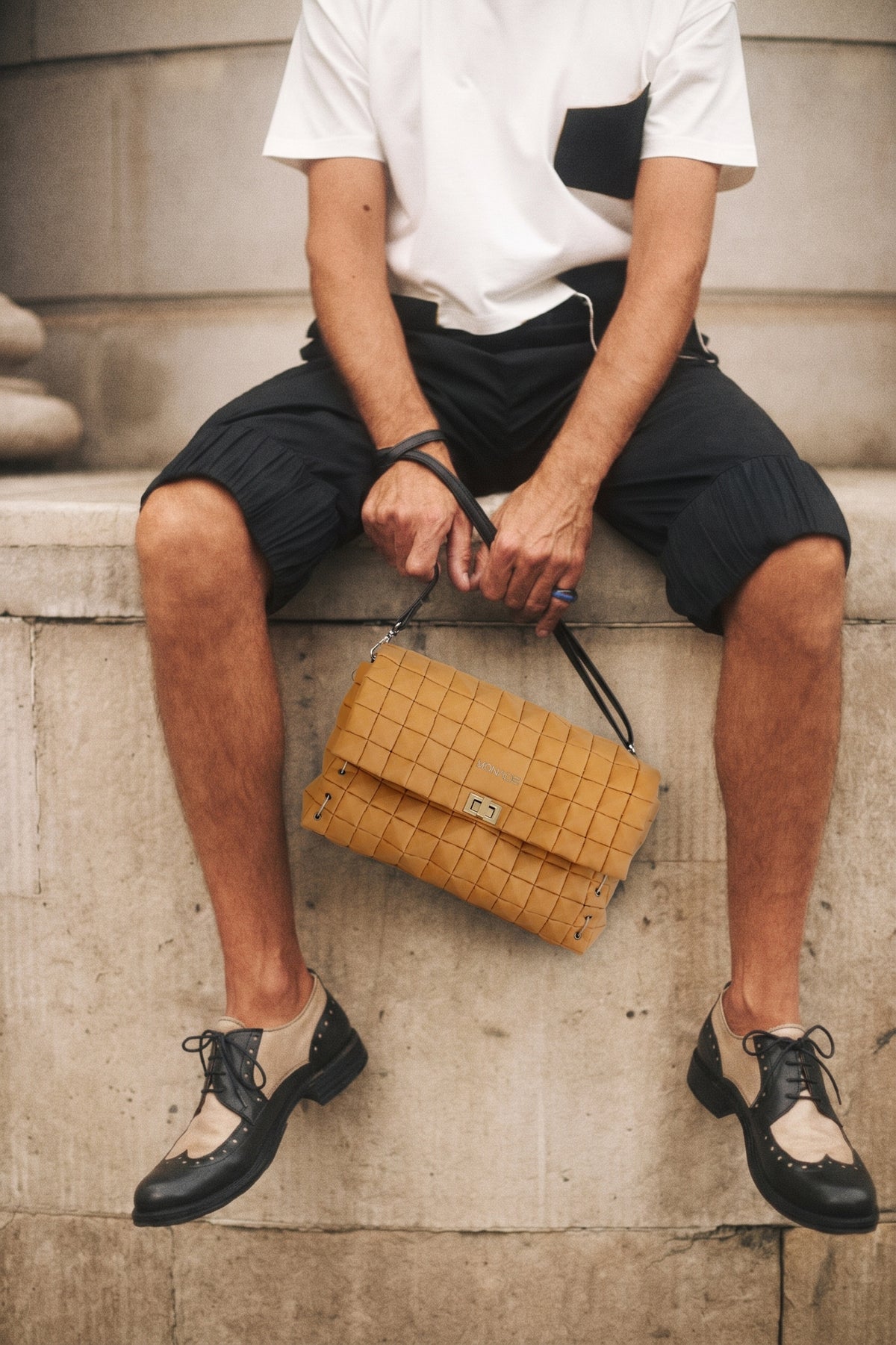 CLUTCH BAG MATTE DUNE