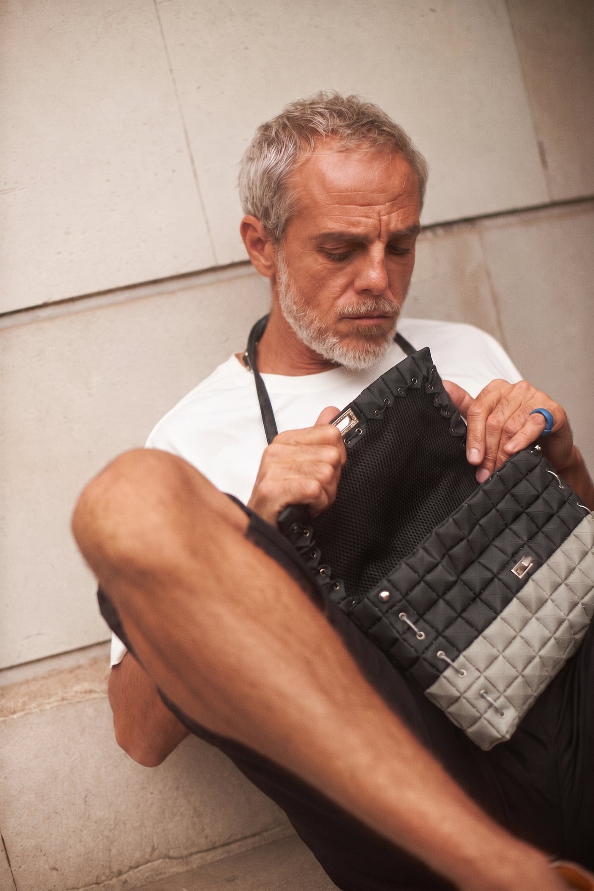 CLUTCH BAG DUO BLACK & STONE