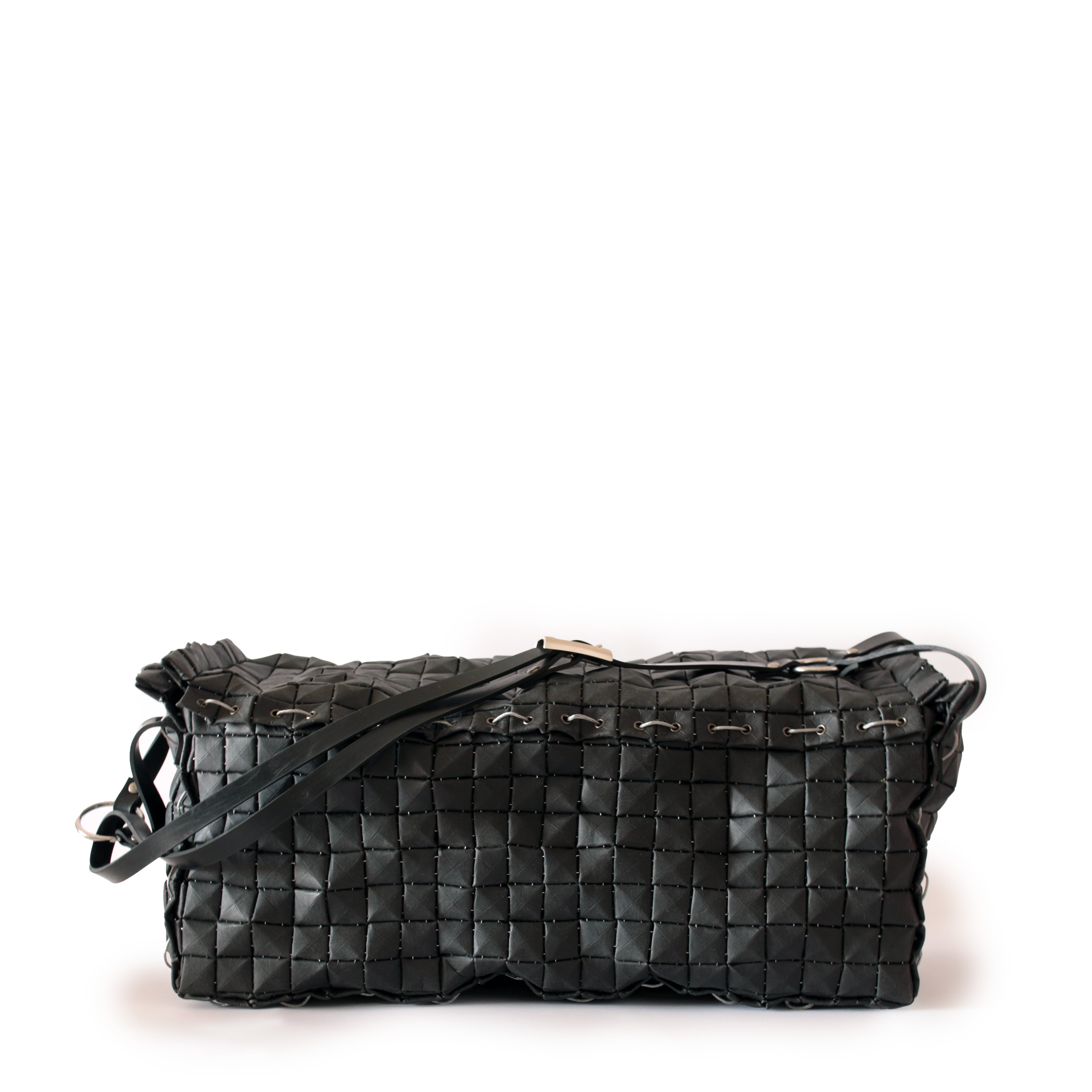 TRAVEL BAG